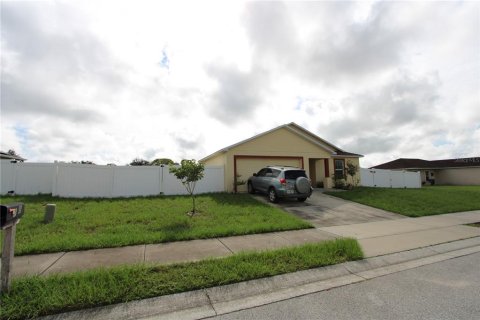 House in Davenport, Florida 3 bedrooms, 125.33 sq.m. № 1359492 - photo 3