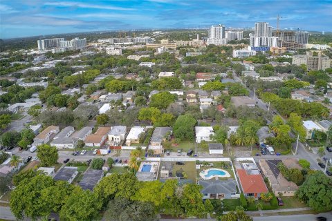 Villa ou maison à vendre à Hollywood, Floride: 2 chambres, 121.42 m2 № 887423 - photo 24