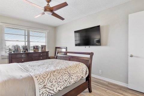 Condominio en venta en Boca Raton, Florida, 2 dormitorios, 79.99 m2 № 889965 - foto 18