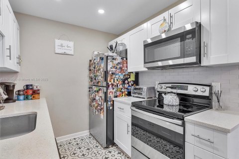 Condominio en venta en Boca Raton, Florida, 2 dormitorios, 79.99 m2 № 889965 - foto 11
