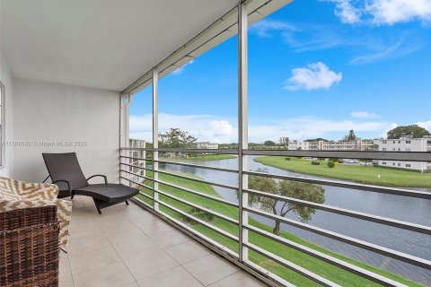 Condominio en venta en Boca Raton, Florida, 2 dormitorios, 79.99 m2 № 889965 - foto 2