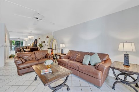 Copropriété à vendre à Boca Raton, Floride: 2 chambres, 101.54 m2 № 1271313 - photo 6