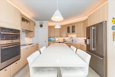 Condo in Miami Beach, Florida, 3 bedrooms  № 1185948 - photo 21