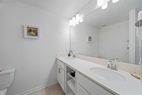 Condominio en venta en Kissimmee, Florida, 2 dormitorios, 111.11 m2 № 1395430 - foto 13