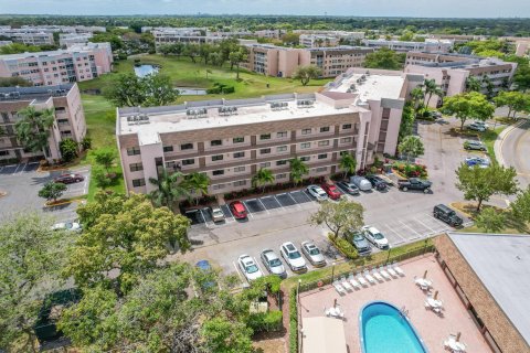 Copropriété à vendre à Sunrise, Floride: 2 chambres, 131.74 m2 № 1132648 - photo 7