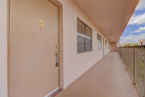 Copropriété à vendre à Sunrise, Floride: 2 chambres, 131.74 m2 № 1132648 - photo 30