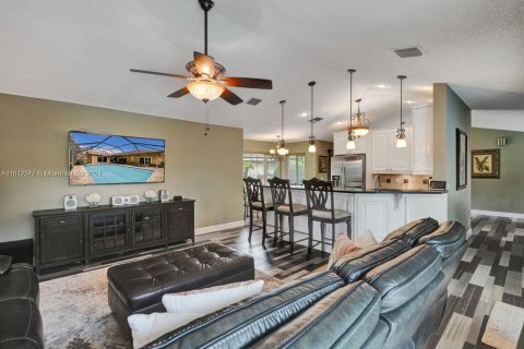 Casa en venta en Coral Springs, Florida, 4 dormitorios, 219.9 m2 № 1235214 - foto 24