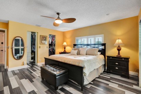 Casa en venta en Coral Springs, Florida, 4 dormitorios, 219.9 m2 № 1235214 - foto 26