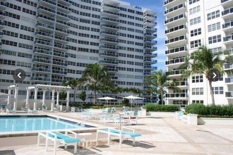 Condo in Fort Lauderdale, Florida, 1 bedroom  № 927991 - photo 21