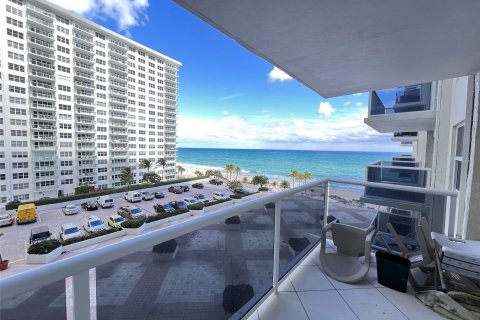 Condo in Fort Lauderdale, Florida, 1 bedroom  № 927991 - photo 25