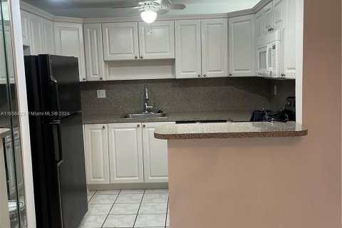 Copropriété à vendre à Davie, Floride: 1 chambre, 83.61 m2 № 1356708 - photo 3