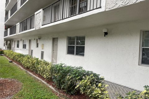 Condominio en venta en Davie, Florida, 1 dormitorio, 83.61 m2 № 1356708 - foto 28