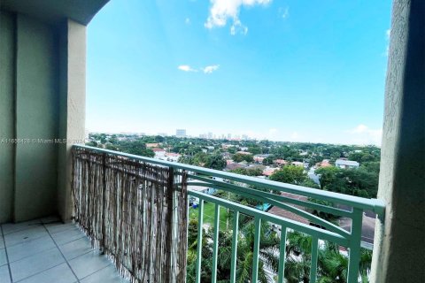 Condo in Miami, Florida, 2 bedrooms  № 1356710 - photo 11