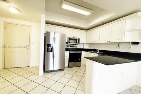 Copropriété à louer à Miami, Floride: 2 chambres, 85.19 m2 № 1356710 - photo 14