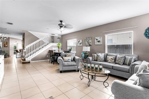 Casa en venta en Homestead, Florida, 5 dormitorios, 304.35 m2 № 866573 - foto 16