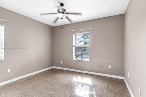 Casa en venta en Homestead, Florida, 5 dormitorios, 304.35 m2 № 866573 - foto 26