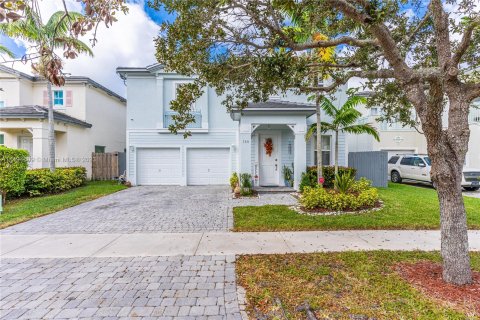 Villa ou maison à vendre à Homestead, Floride: 5 chambres, 304.35 m2 № 866573 - photo 11