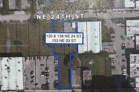 Commercial property in Miami, Florida № 956550 - photo 12