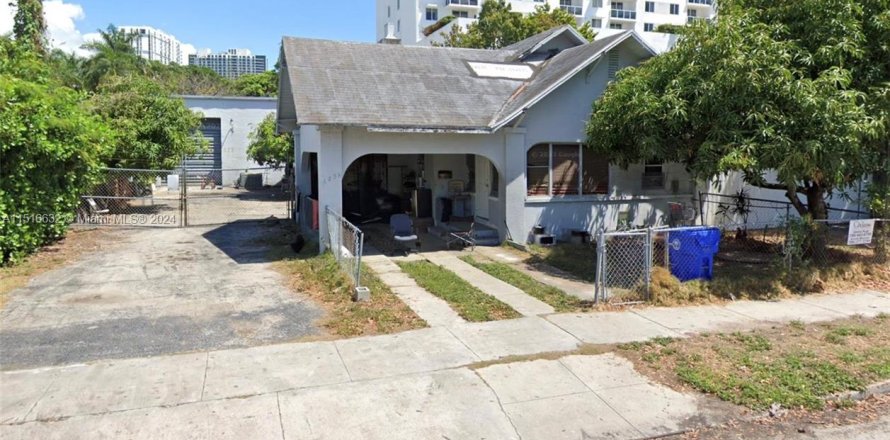 Коммерческая недвижимость в Майами, Флорида № 956548