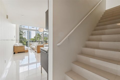 Copropriété à vendre à Miami Beach, Floride: 2 chambres, 157.93 m2 № 1293133 - photo 18