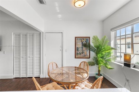 Copropriété à vendre à Miami Beach, Floride: 2 chambres, 74.32 m2 № 1345033 - photo 30