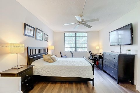 Condominio en venta en Pembroke Pines, Florida, 1 dormitorio, 71.81 m2 № 1233304 - foto 10