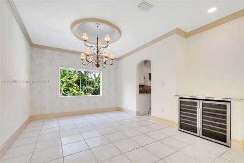 Villa ou maison à vendre à Coral Gables, Floride: 4 chambres, 252.32 m2 № 1355437 - photo 15