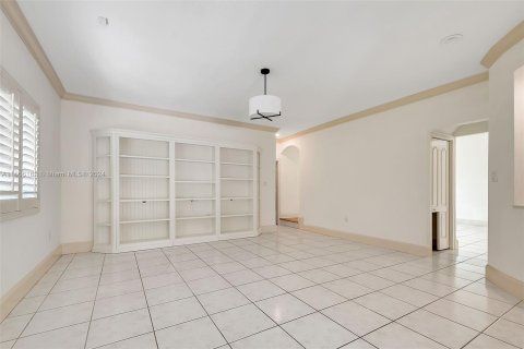 Villa ou maison à vendre à Coral Gables, Floride: 4 chambres, 252.32 m2 № 1355437 - photo 4