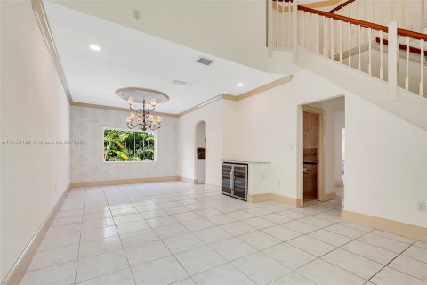 Villa ou maison à vendre à Coral Gables, Floride: 4 chambres, 252.32 m2 № 1355437 - photo 2