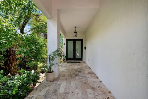 Villa ou maison à vendre à Coral Gables, Floride: 4 chambres, 252.32 m2 № 1355437 - photo 12