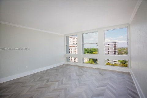 Condominio en venta en Coral Gables, Florida, 40.88 m2 № 1327763 - foto 1