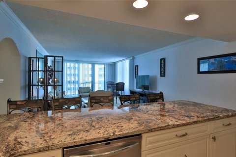 Condominio en venta en Daytona Beach, Florida, 2 dormitorios, 98.66 m2 № 1414921 - foto 6