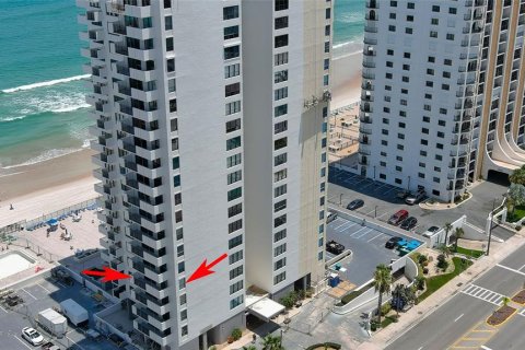 Condominio en venta en Daytona Beach, Florida, 2 dormitorios, 98.66 m2 № 1414921 - foto 2