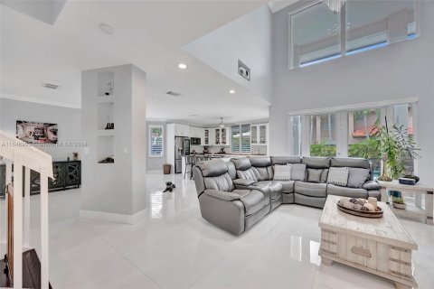 Casa en venta en Miami, Florida, 5 dormitorios № 1332032 - foto 20