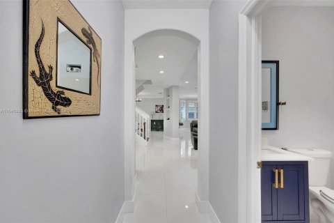 Villa ou maison à vendre à Miami, Floride: 5 chambres № 1332032 - photo 23