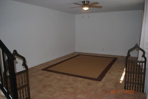 Adosado en venta en Jensen Beach, Florida, 2 dormitorios, 122.82 m2 № 199675 - foto 22