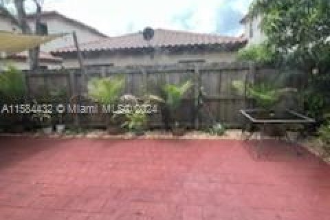 House in Homestead, Florida 5 bedrooms, 270.9 sq.m. № 1187459 - photo 29