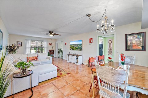 Condominio en venta en Palm Beach Gardens, Florida, 2 dormitorios, 107.95 m2 № 1152136 - foto 25