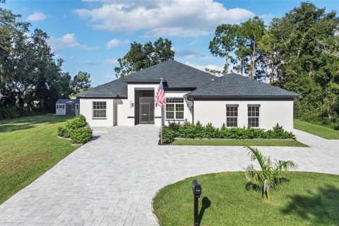 House in Deltona, Florida 4 bedrooms, 228.63 sq.m. № 1382754 - photo 4