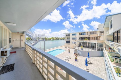 Studio in the Condo in Miami Beach, Florida  № 1013570 - photo 18