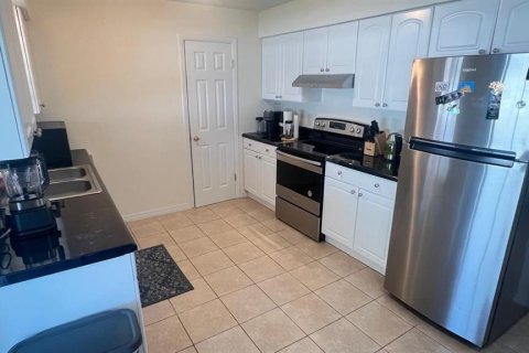 House in Kissimmee, Florida 2 bedrooms, 96.62 sq.m. № 1285824 - photo 6