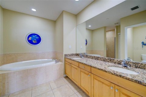 Copropriété à louer à Clearwater, Floride: 3 chambres, 167.5 m2 № 250306 - photo 20