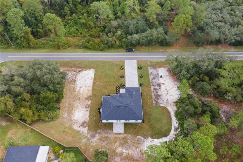 House in Eustis, Florida 4 bedrooms, 185.8 sq.m. № 1396494 - photo 8