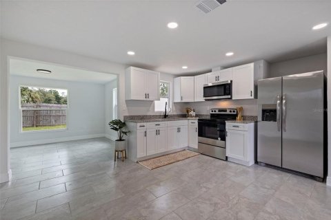 Casa en venta en New Port Richey, Florida, 3 dormitorios, 141.95 m2 № 1308896 - foto 18