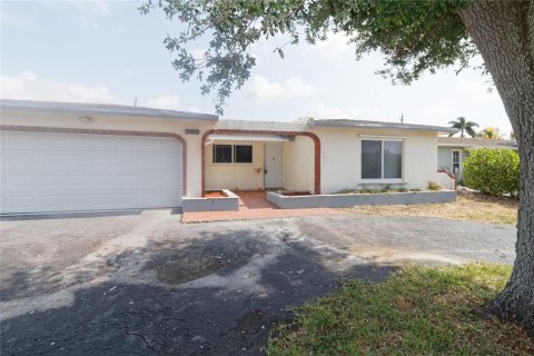 Casa en venta en Sunrise, Florida, 4 dormitorios, 159.14 m2 № 1177194 - foto 30