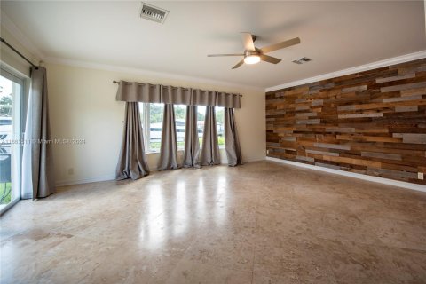 House in Fort Lauderdale, Florida 5 bedrooms, 287.25 sq.m. № 1388186 - photo 24