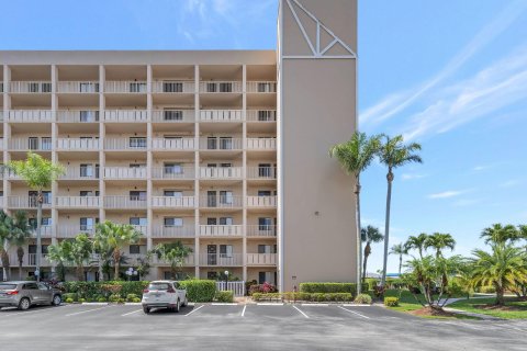 Copropriété à vendre à Delray Beach, Floride: 2 chambres, 114.27 m2 № 1172894 - photo 1