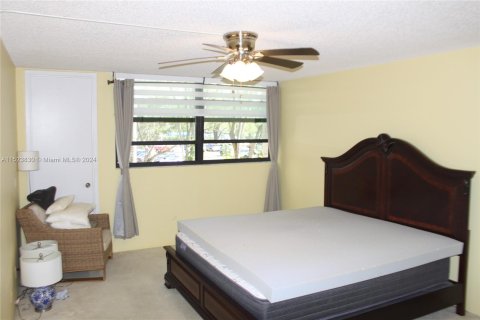 Condo in Weston, Florida, 2 bedrooms  № 981345 - photo 5