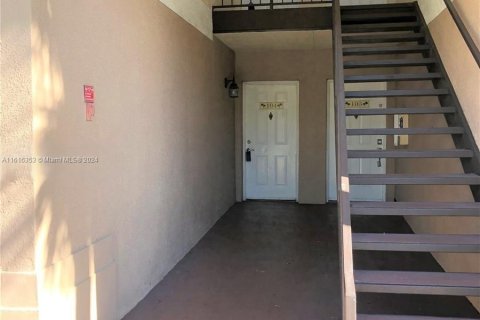 Condominio en venta en Boynton Beach, Florida, 1 dormitorio, 71.35 m2 № 1238429 - foto 3