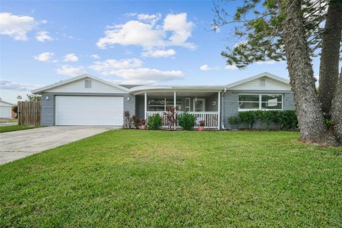 Villa ou maison à vendre à Holiday, Floride: 3 chambres, 136.75 m2 № 1388901 - photo 2